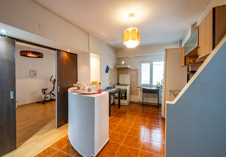 Garsonieră decomandată – la parter – Rahova (Str. Sebastian / Calea Rahovei)