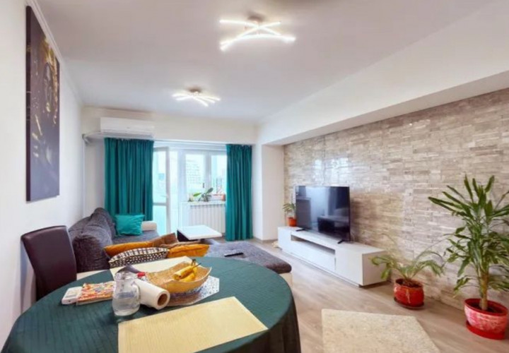 Vânzare apartament de 3 camere Unirii- Piața Alba-Iulia